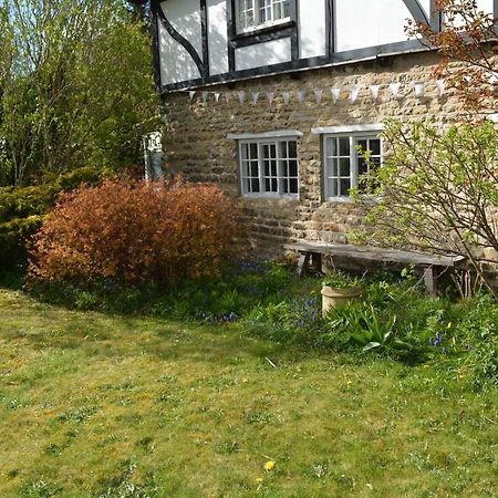 Bohemianbreezebreaks Bed and Breakfast Thornton Dale Exteriör bild
